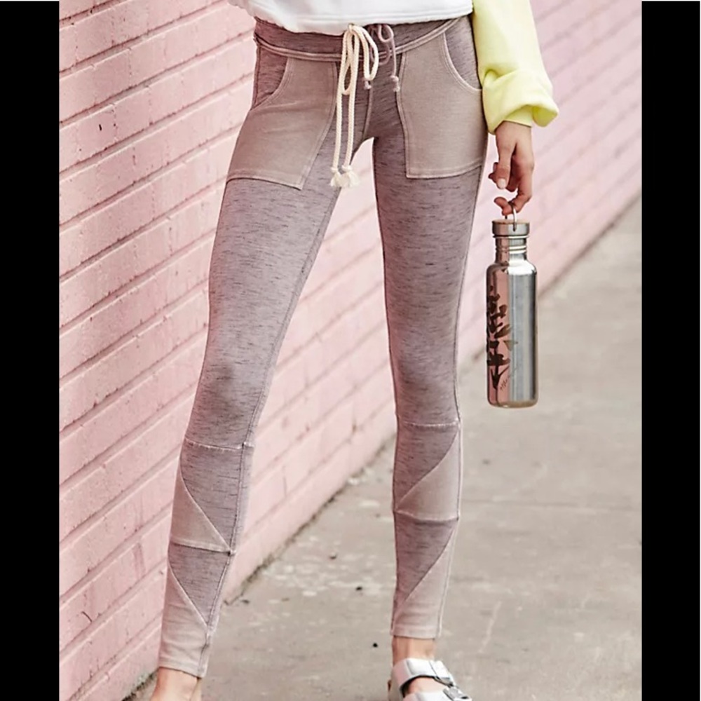 Free People movement Kyoto soft leggings size Small. EUC gently worn light pink
